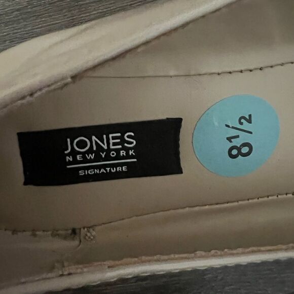 Jones NY Slats size 8.5 Women narrow fit patent leather - Picture 4 of 5